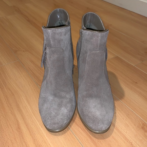 NWOT BASS - fringe heeled boots - Picture 3 of 6